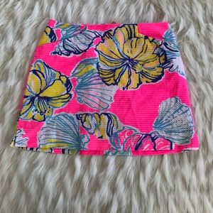 Lilly Pulitzer Flowered and Shell Skort Size 4
